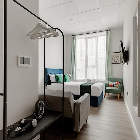 Hyde Park Studios London Room photo