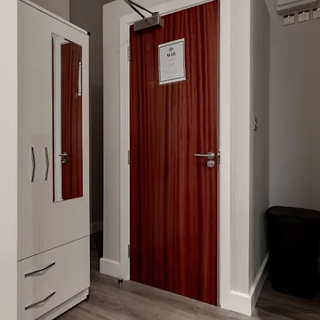 Hyde Park Studios London Room photo